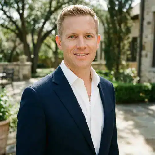 max-financial-expert-monemoney Max, Financial Expert and Founder of Monemoney blog